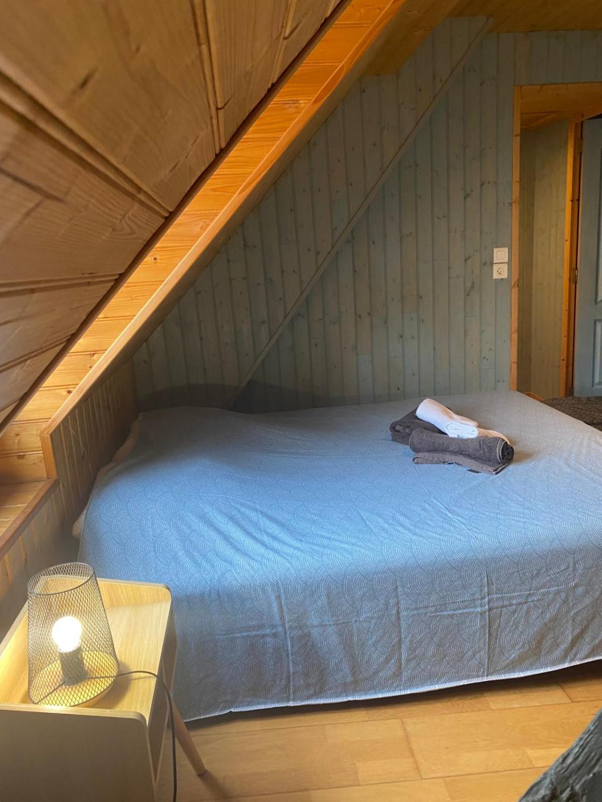 Am 57 - The Blue House Villa Ault Eksteriør billede